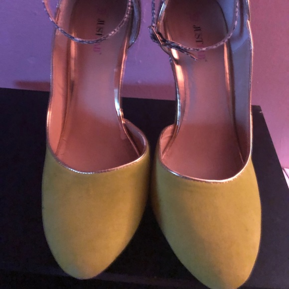 Lime and snake print wedges - Picture 2 of 7